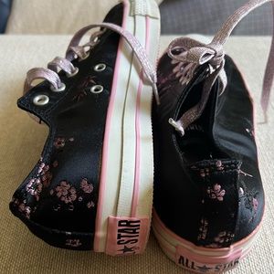 Converse Low Top